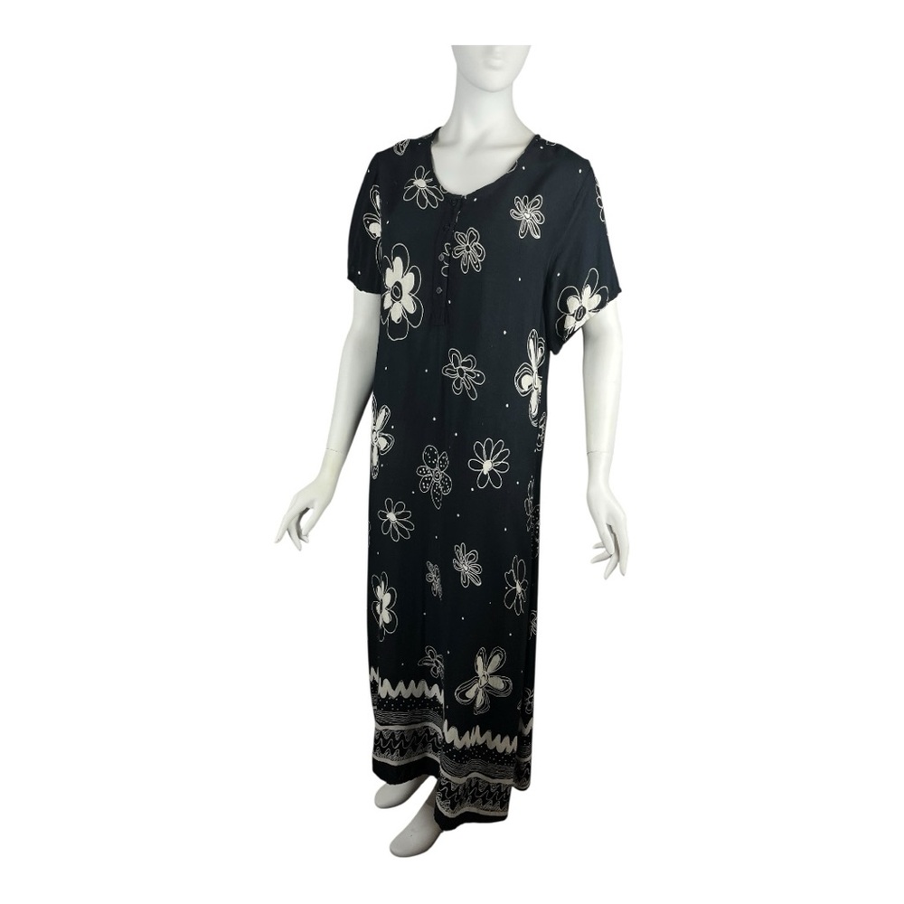 Dee Dee's Vintage Maxi dress Black White Free Style Floral Rayon Artsy Boho